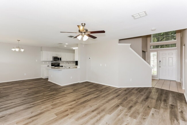 Photo - 950 Silver Streak Dr