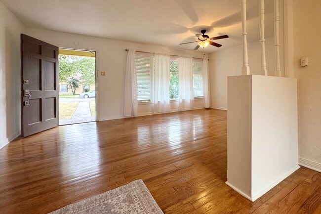 Photo - 718 Cordell St