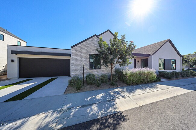 Photo - 6329 N 10th Dr