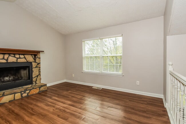 Photo - 2676 Lantern Trail