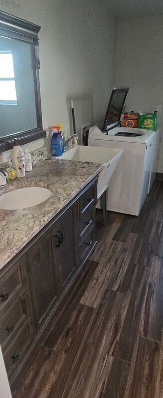 Photo - 210 W 510 S