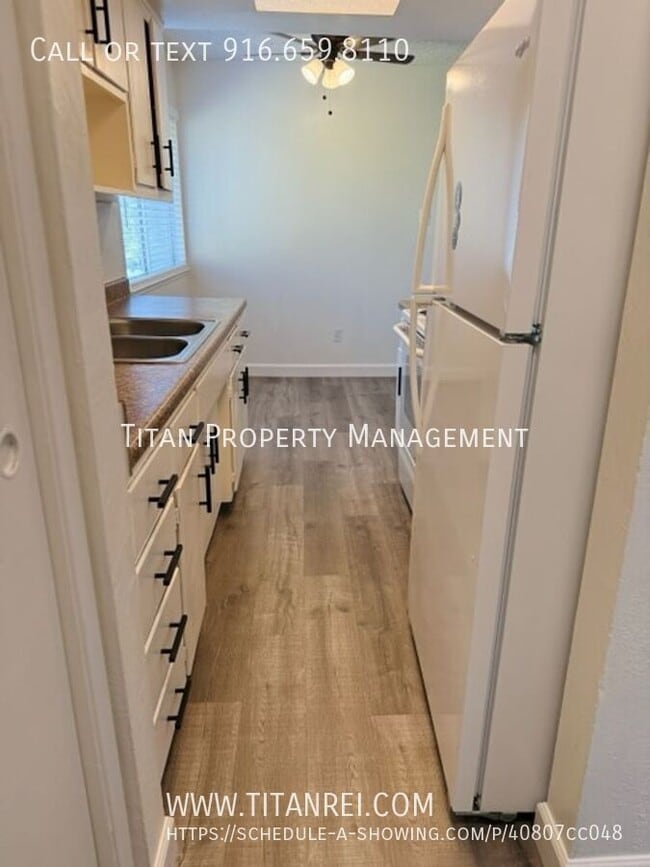 Photo - 770 Carro Dr Unit 4