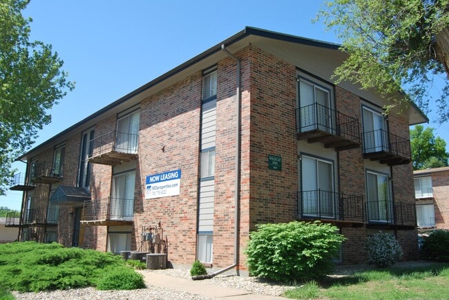 Wildcat Inn - College Heights & Denison - Wildcat Inn - College Heights & Denison Apartments