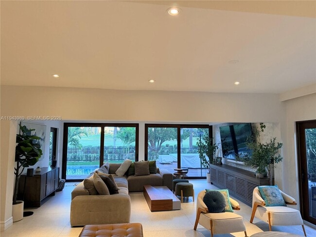 Photo - 5911 Alton Rd