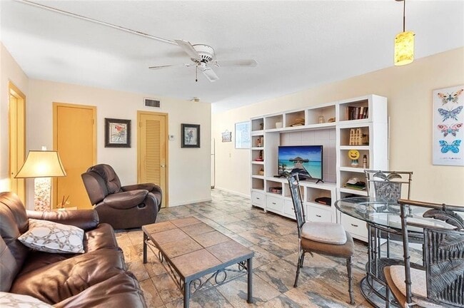 Photo - 3225 NE 16th St Unit 20A