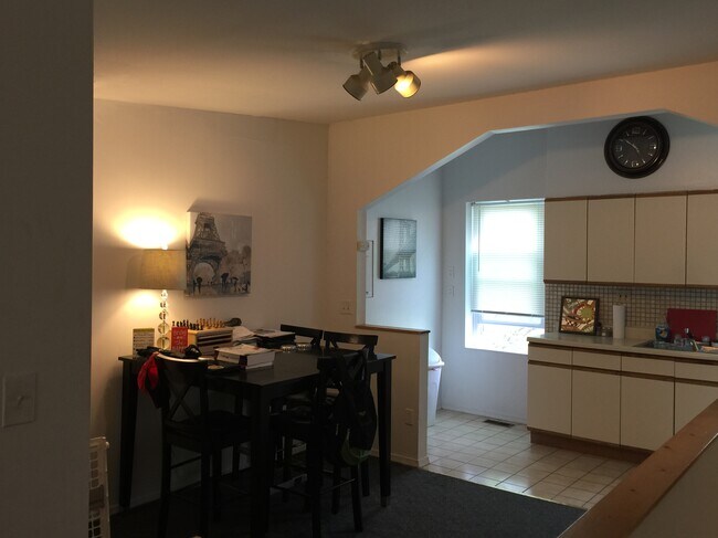 Photo - 785 Washington Blvd Apartments Unit 785