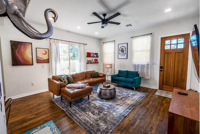 Photo - 7609 Bennett Ave