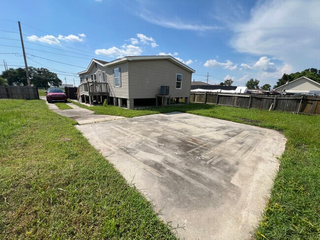 Photo - 2709 Munster Blvd