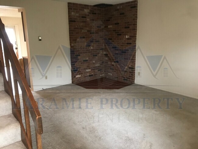 3-Bedroom Townhome with Fenced Yard & Detached Garage