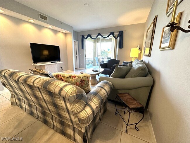 Photo - 6670 Huntington Lakes Cir Unit 103