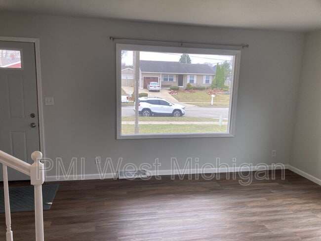 Photo - 2359 Barberry Dr SW