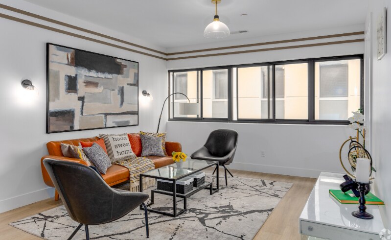 Photo - 913 N Market St
