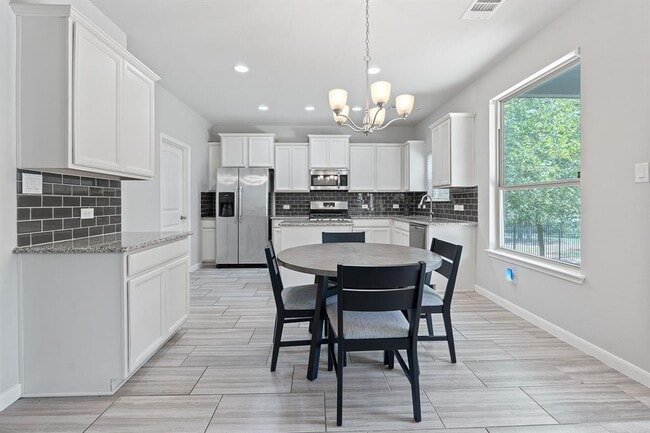 Photo - 307 Parkside Dr