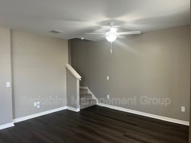 4924 Cactus Needle Ln