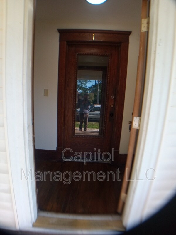 Photo - 220 W Lapeer St Unit 1