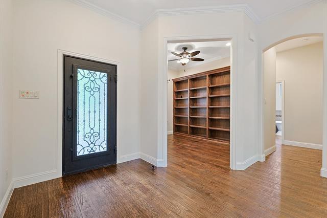 Photo - 1560 Karen Dr