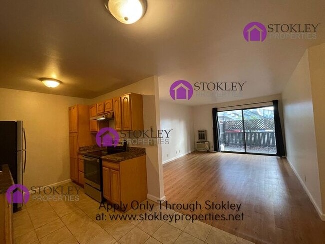 Photo - 1477 Marchbanks Dr