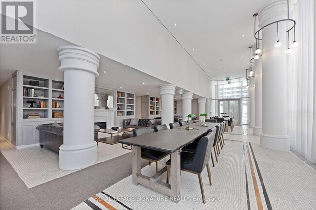 Photo - 33 Helendale Ave Unité 2404