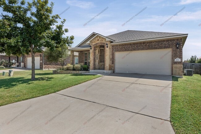 Photo - 521 Wedgwood Dr