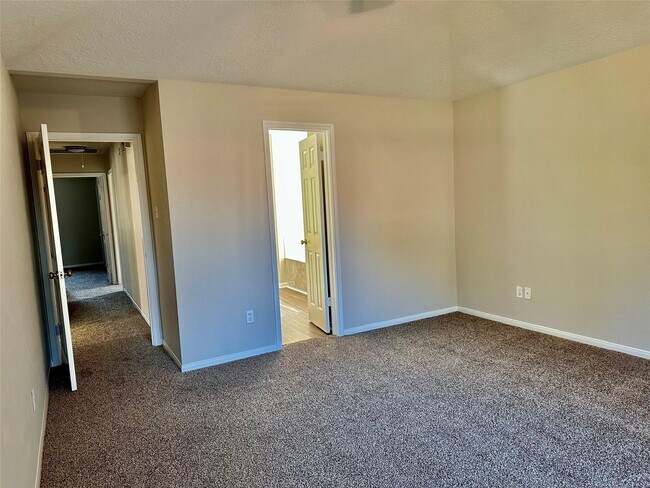 Photo - 7114 River Ml Dr