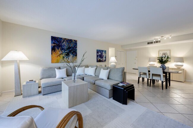 Photo - 250 Bradley Pl Unit 306