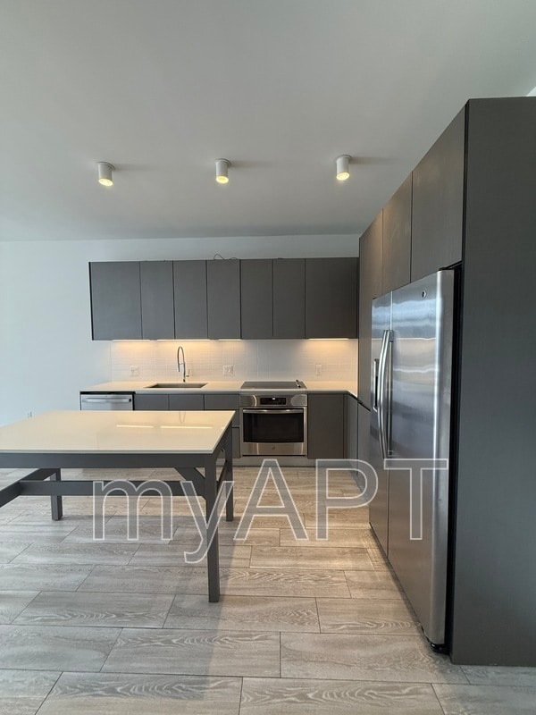 Building Photo - 2508 NW 2nd Ave Unit 608 Rental