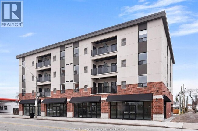 Photo - 840 Wyandotte St E Unit 407