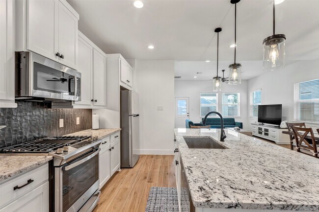 Photo - 16331 Placid Strm St