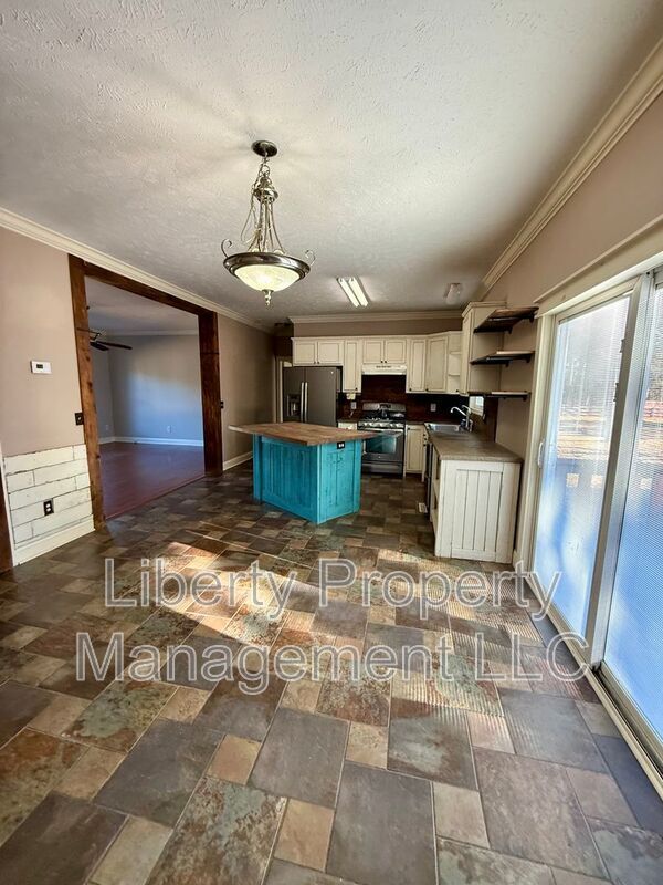 Photo - 143 Quail Dr