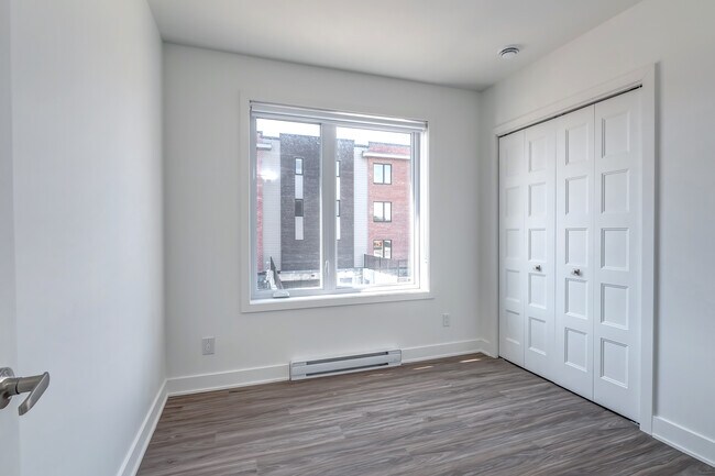 Photo - Vida LaSalle - Condo apartments