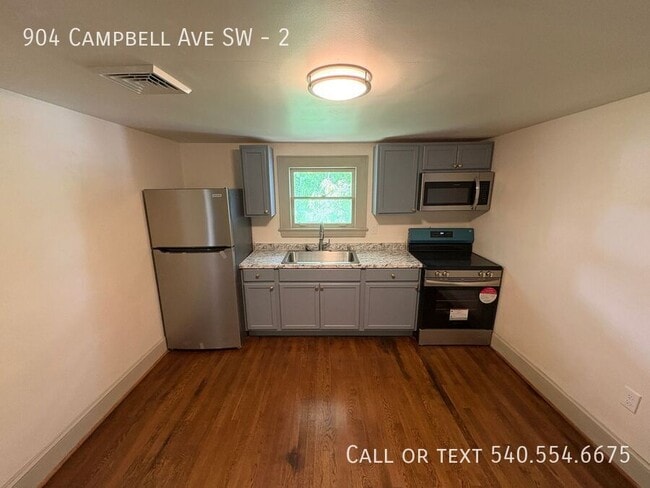 Photo - 904 Campbell Ave SW Unit 2