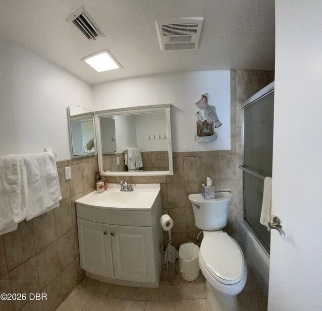 Building Photo - 815 S Ocean Shore Blvd Unit 5