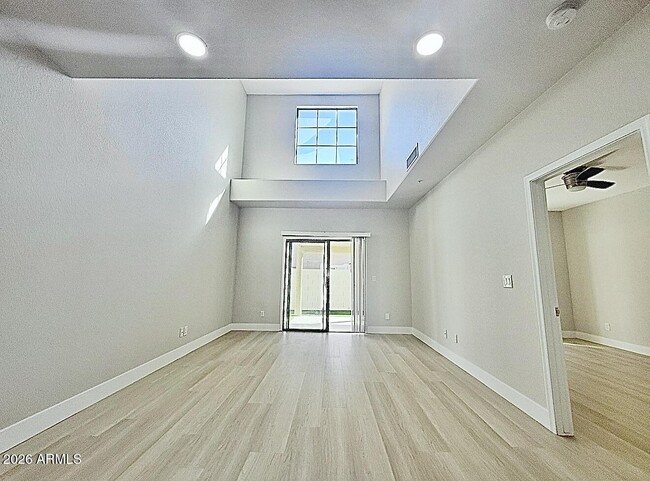 Building Photo - 15677 N 29th St