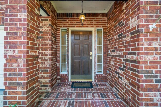 Photo - 15 Heron Hollow Ct