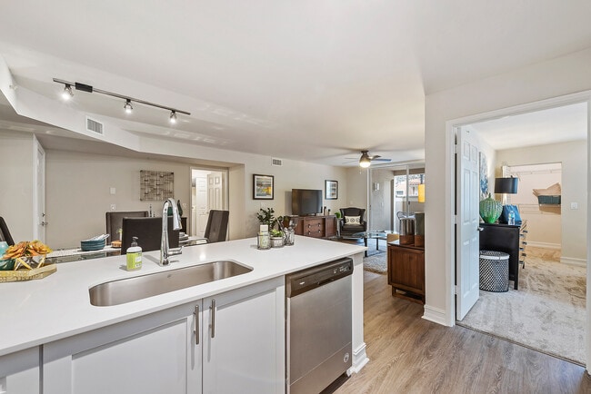 Crescent House Apartments