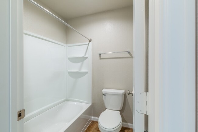 Photo - 219 Pk Pl Cir Unit D