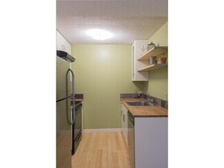 Photo - 2616 Harriet Ave Unit 205