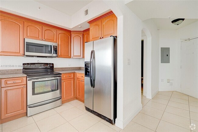 Building Photo - 2301 SW 27th Ave Unit 1400 Rental