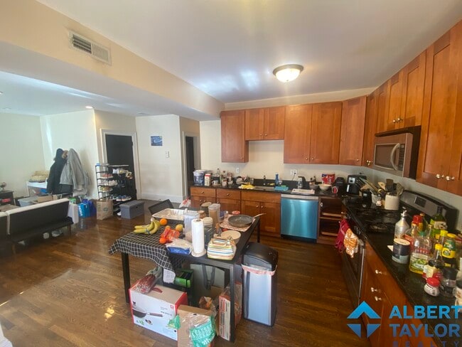 Photo - 29 Commonwealth Ter Apartments Unit 3