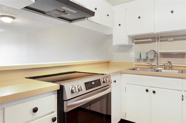 Photo - 9209 Seminole Blvd