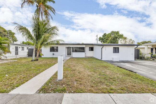 Building Photo - 840 NW 170th Terrace Rental