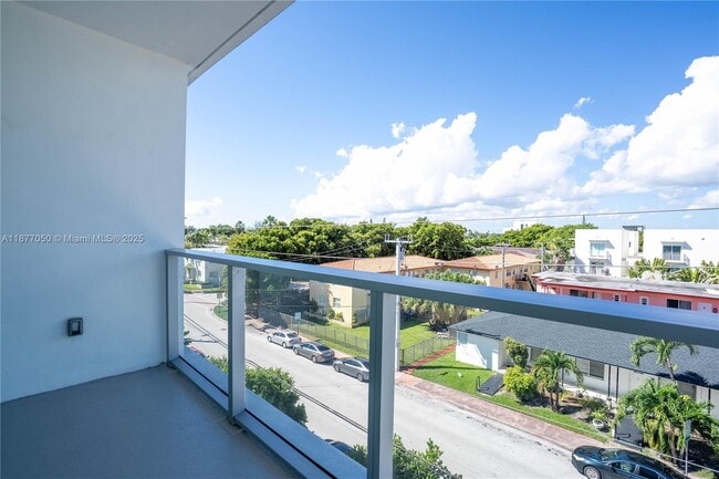 Photo - 8425 Crespi Blvd Unit 401