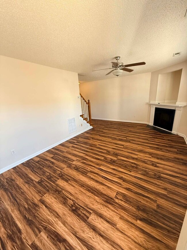 Photo - 1217 Cross Creek Cir