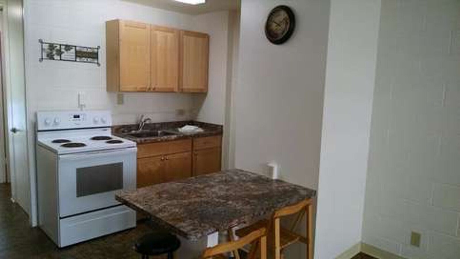 Photo - Oceanfront 1 Bedroom, 1 Bath - Makaha Beac...