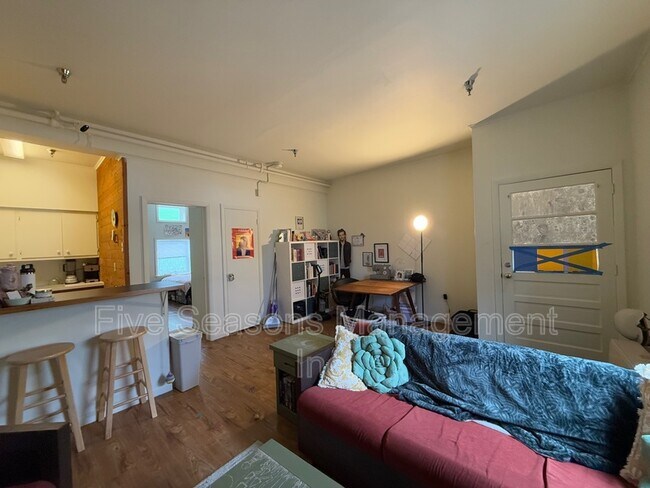 Photo - 194 North St