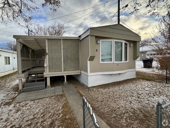 Building Photo - 1411 Cherry Ave Rental