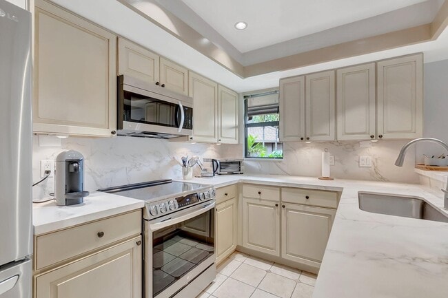 Photo - 7067 Rain Forest Dr