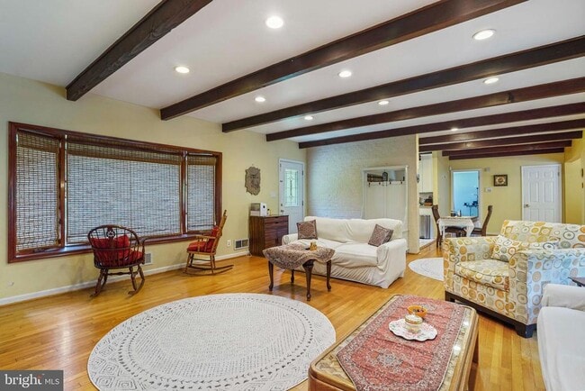 Photo - 5135 Summit Dr