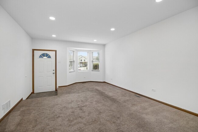 8528 Thomas Charles Ln