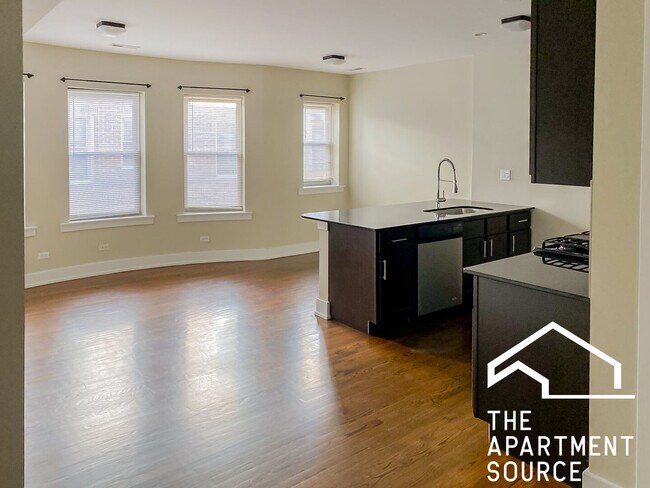 Photo - 5054 N Winchester Ave Unidad 1E